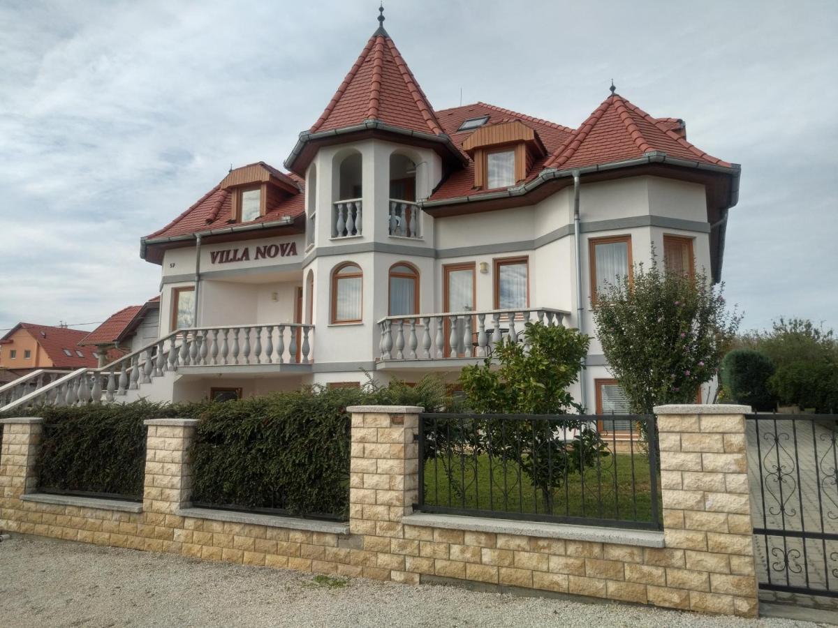 Villa Nova Hévíz Екстериор снимка