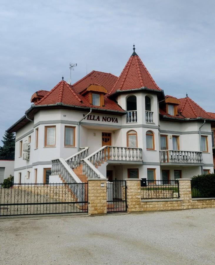 Villa Nova Hévíz Екстериор снимка