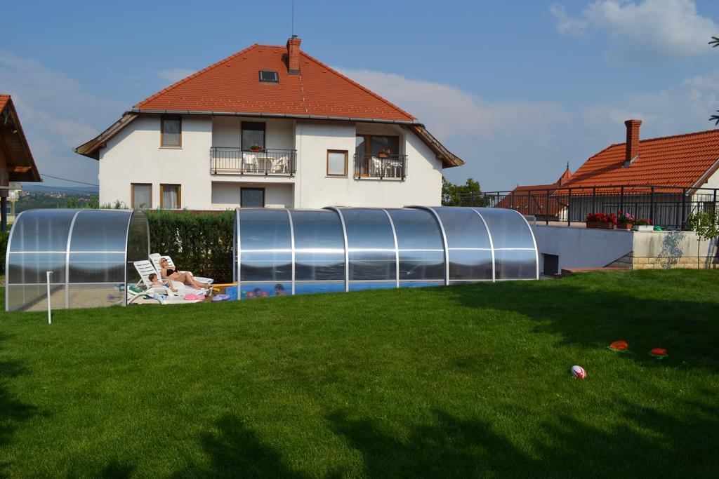 Villa Nova Hévíz Екстериор снимка